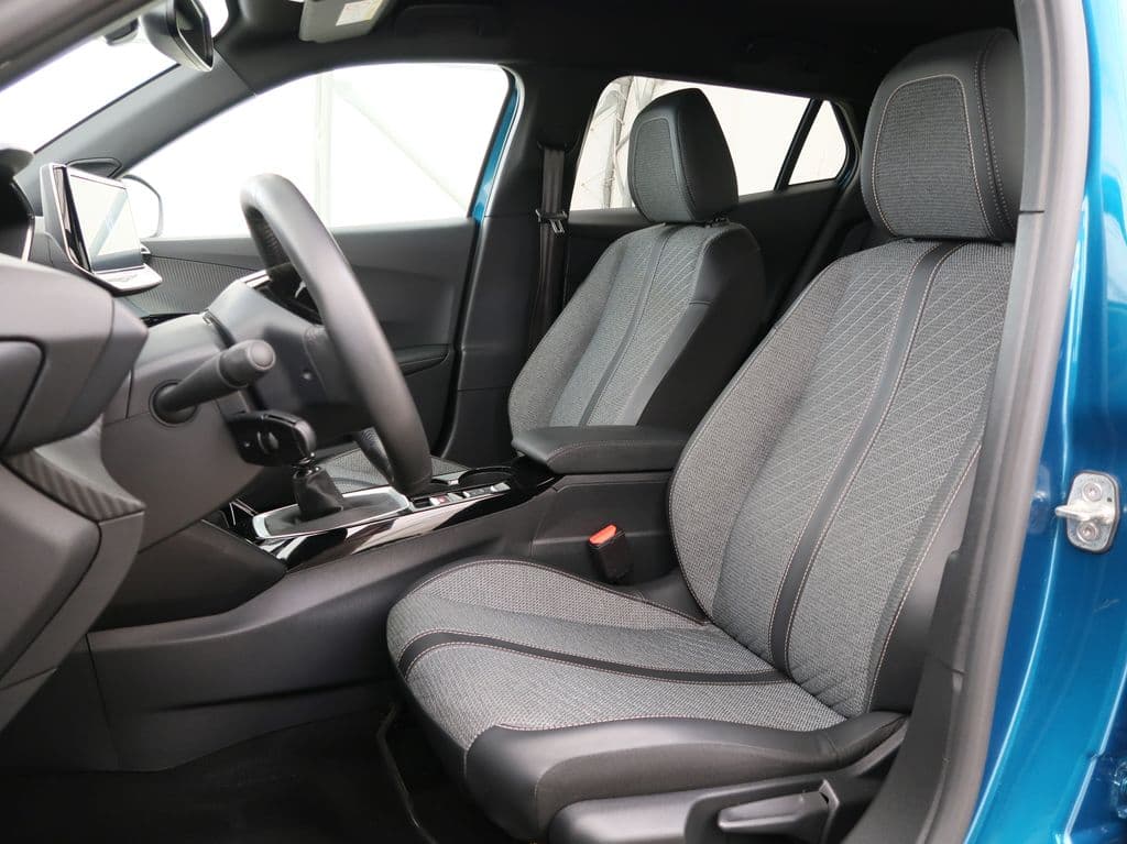 2025 Peugeot 2008 - 13