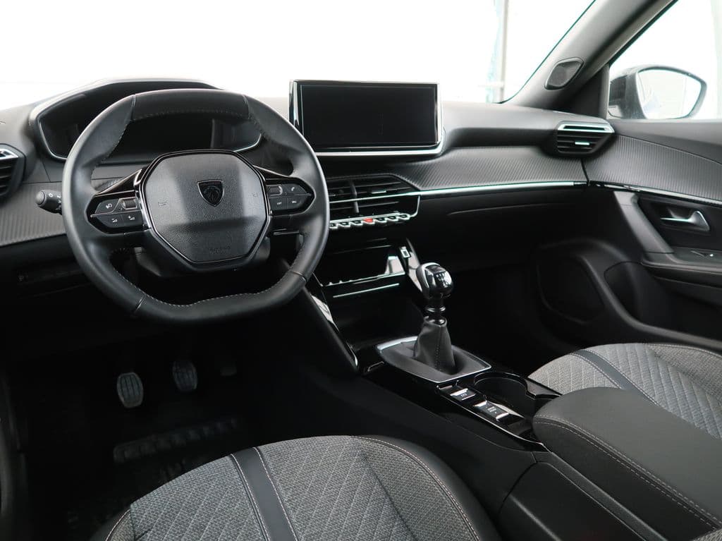 2025 Peugeot 2008 - 14