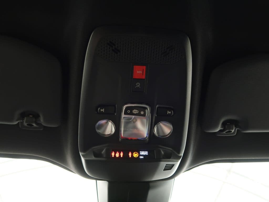 2025 Peugeot 2008 - 17