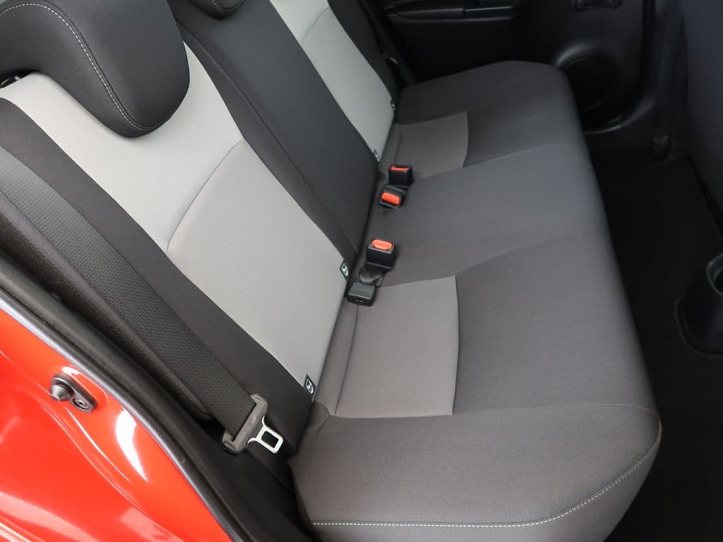 2018 Toyota YARIS - 12