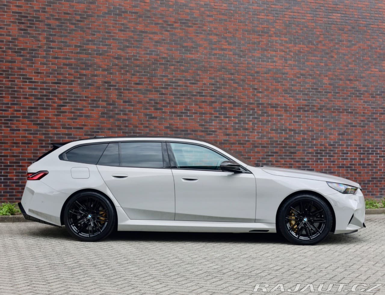 2025 BMW M5 - 11