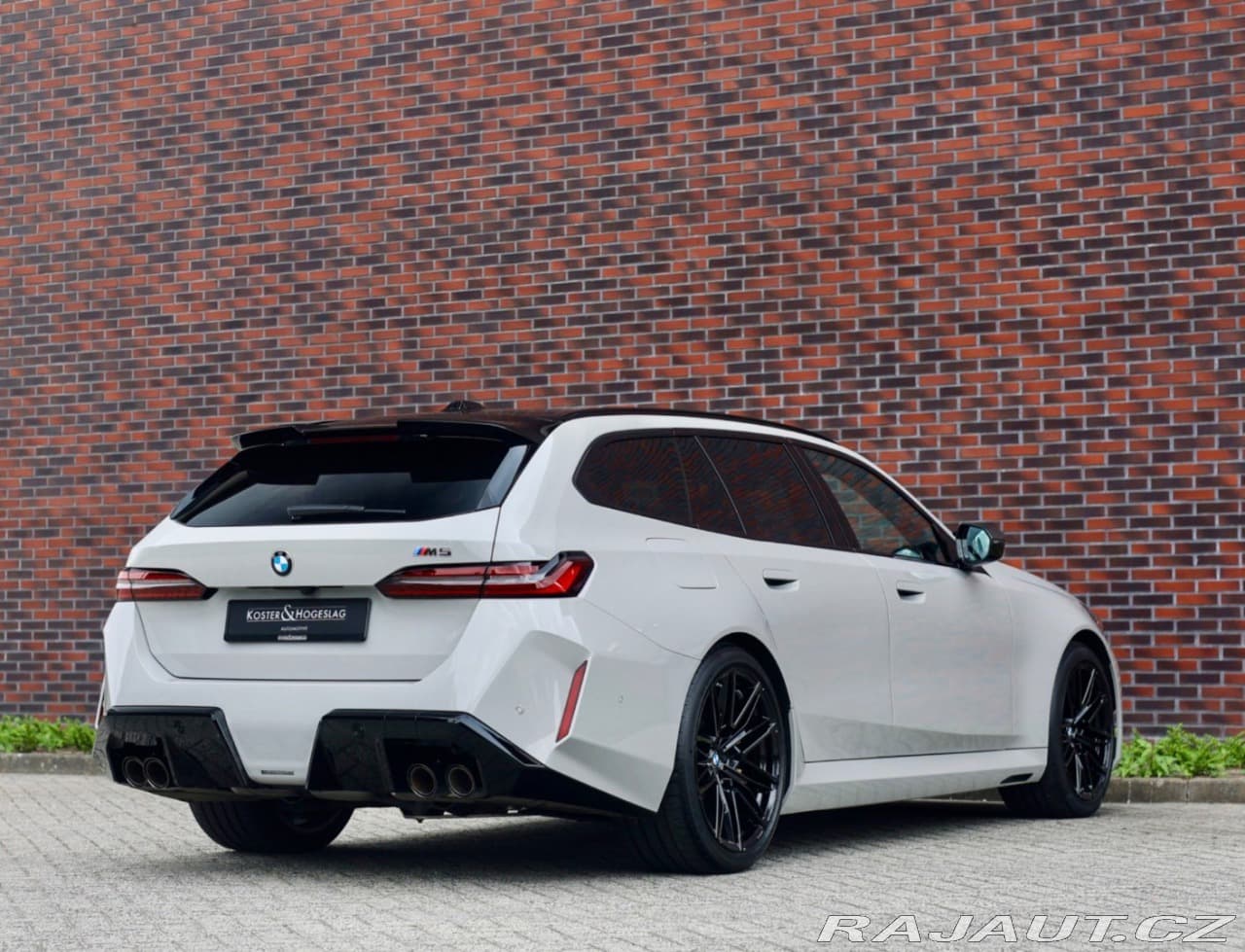 2025 BMW M5 - 14