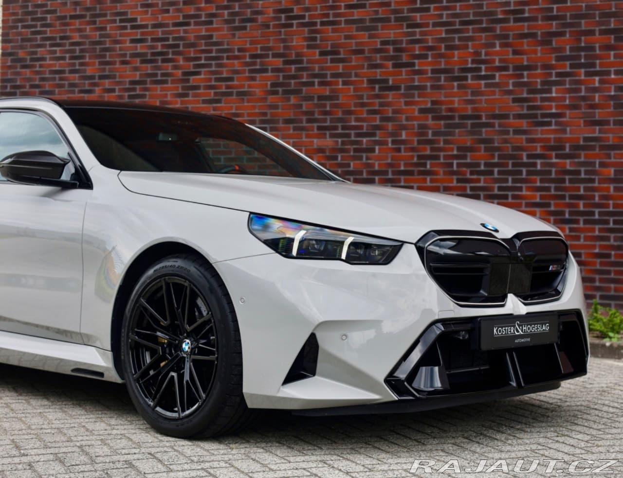 2025 BMW M5 - 15