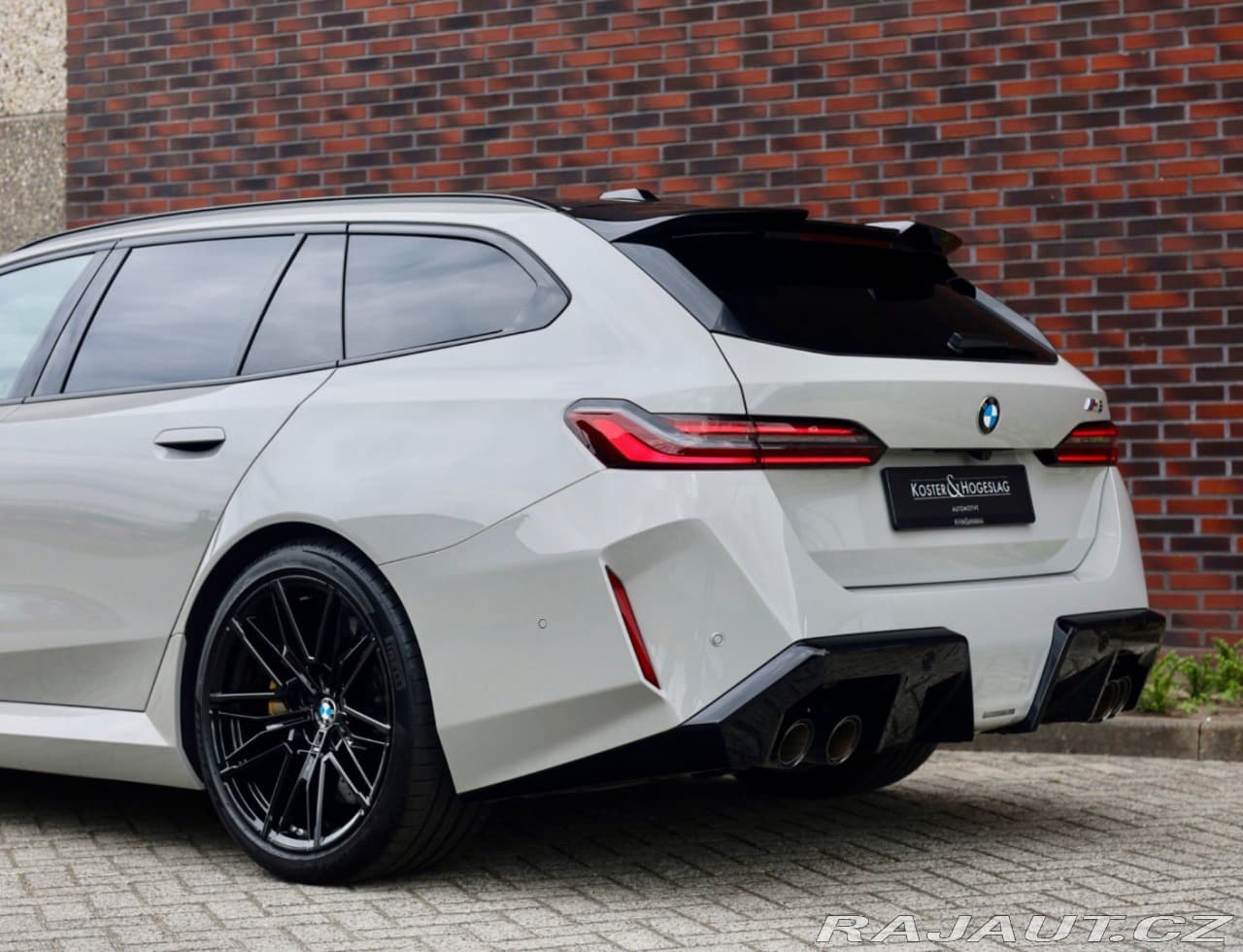 2025 BMW M5 - 18