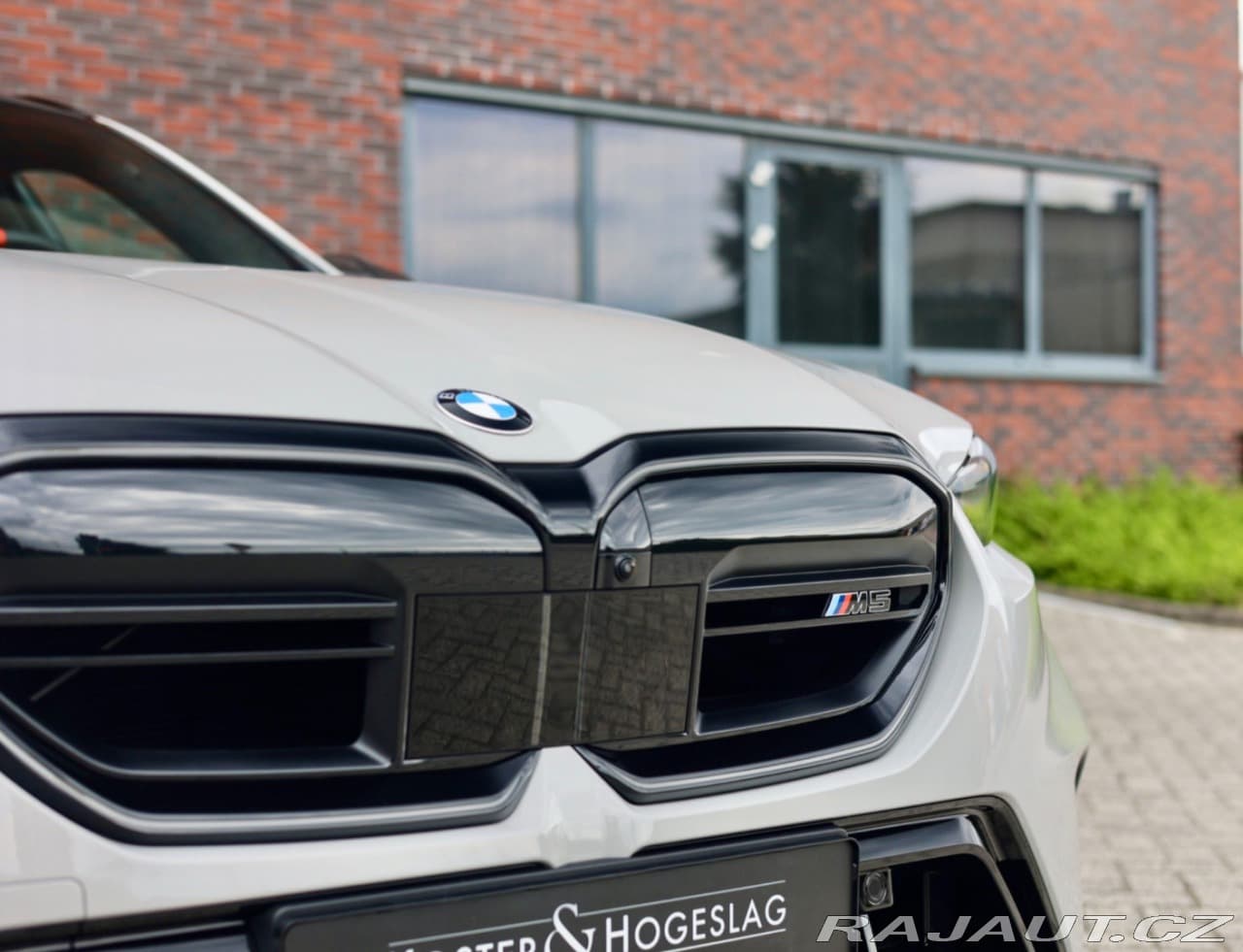 2025 BMW M5 - 6