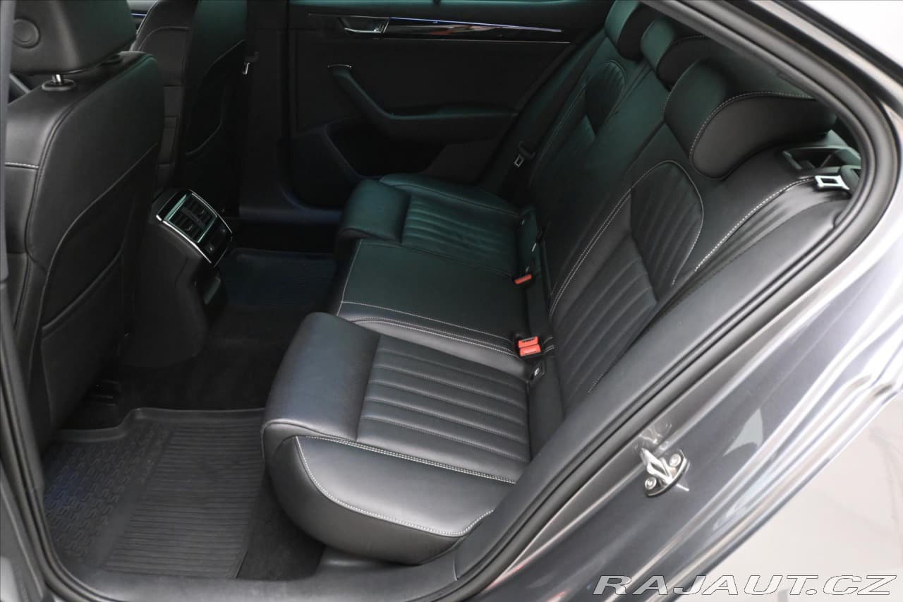 2022 Škoda SUPERB - 14