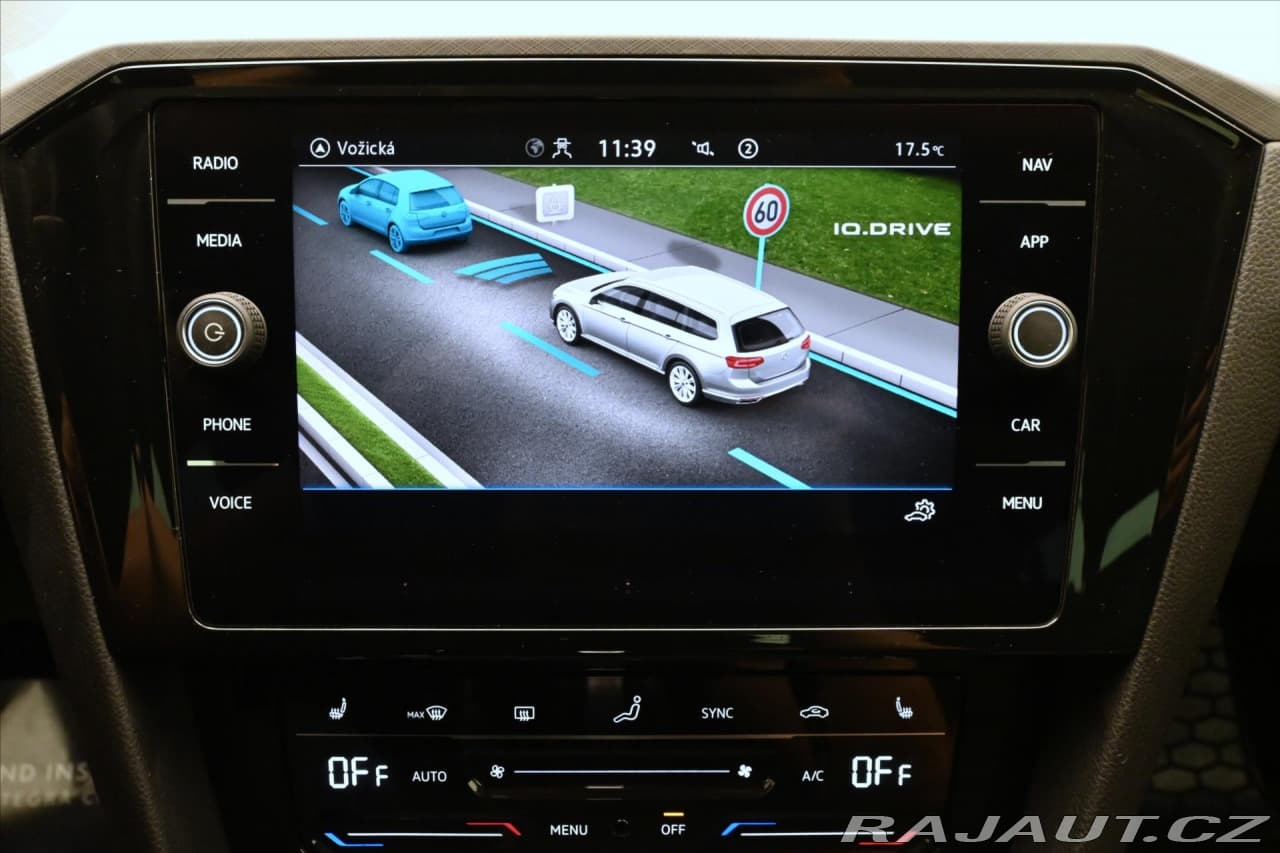 2023 Volkswagen PASSAT - 19