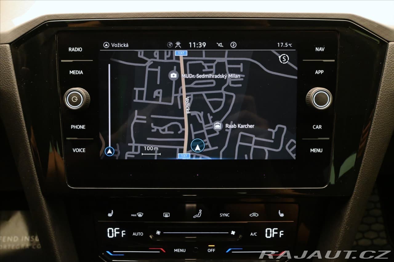 2023 Volkswagen PASSAT - 20