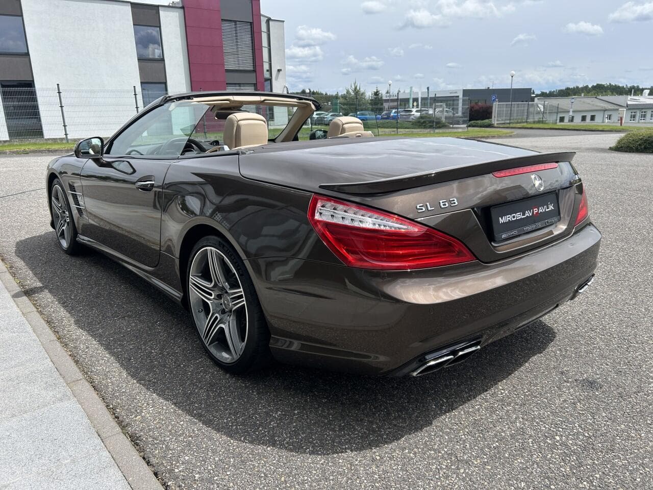 2013 Mercedes-Benz SL - 11