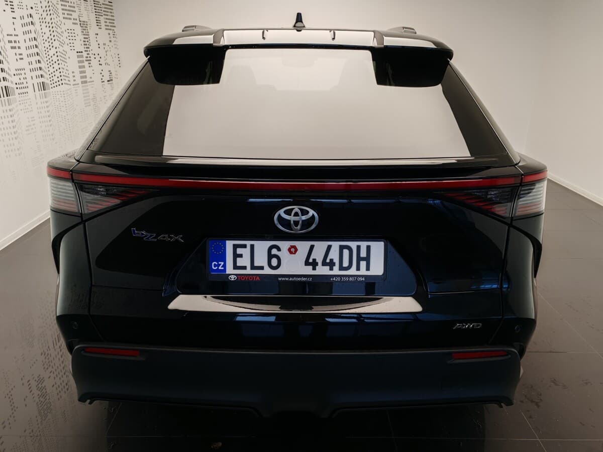 2025 Toyota bZ4X - 5