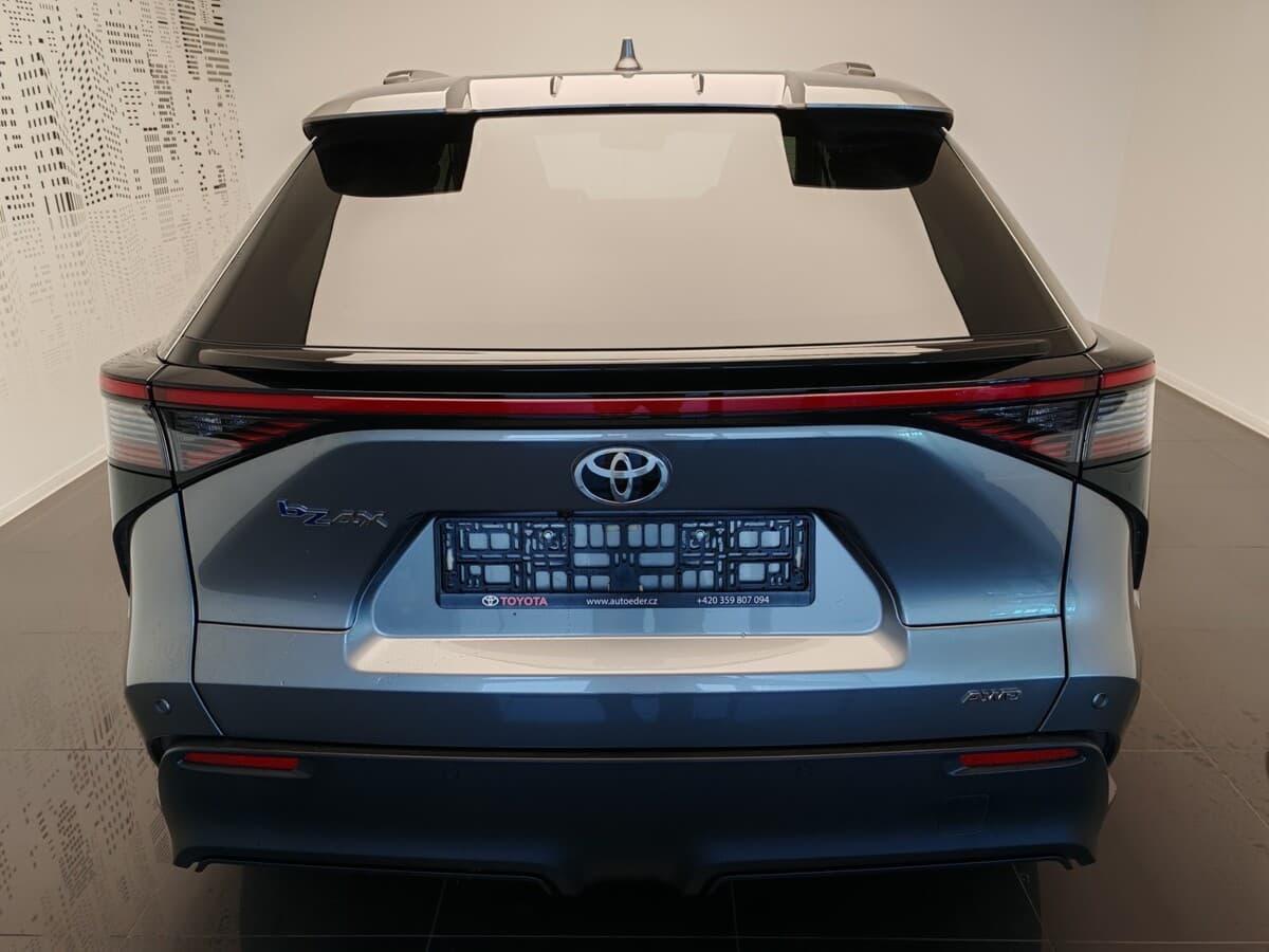 2025 Toyota bZ4X - 5
