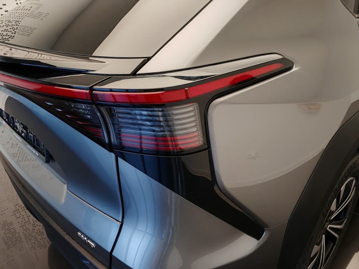 2025 Toyota bZ4X - 7