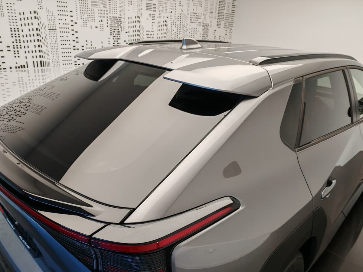 2025 Toyota bZ4X - 8