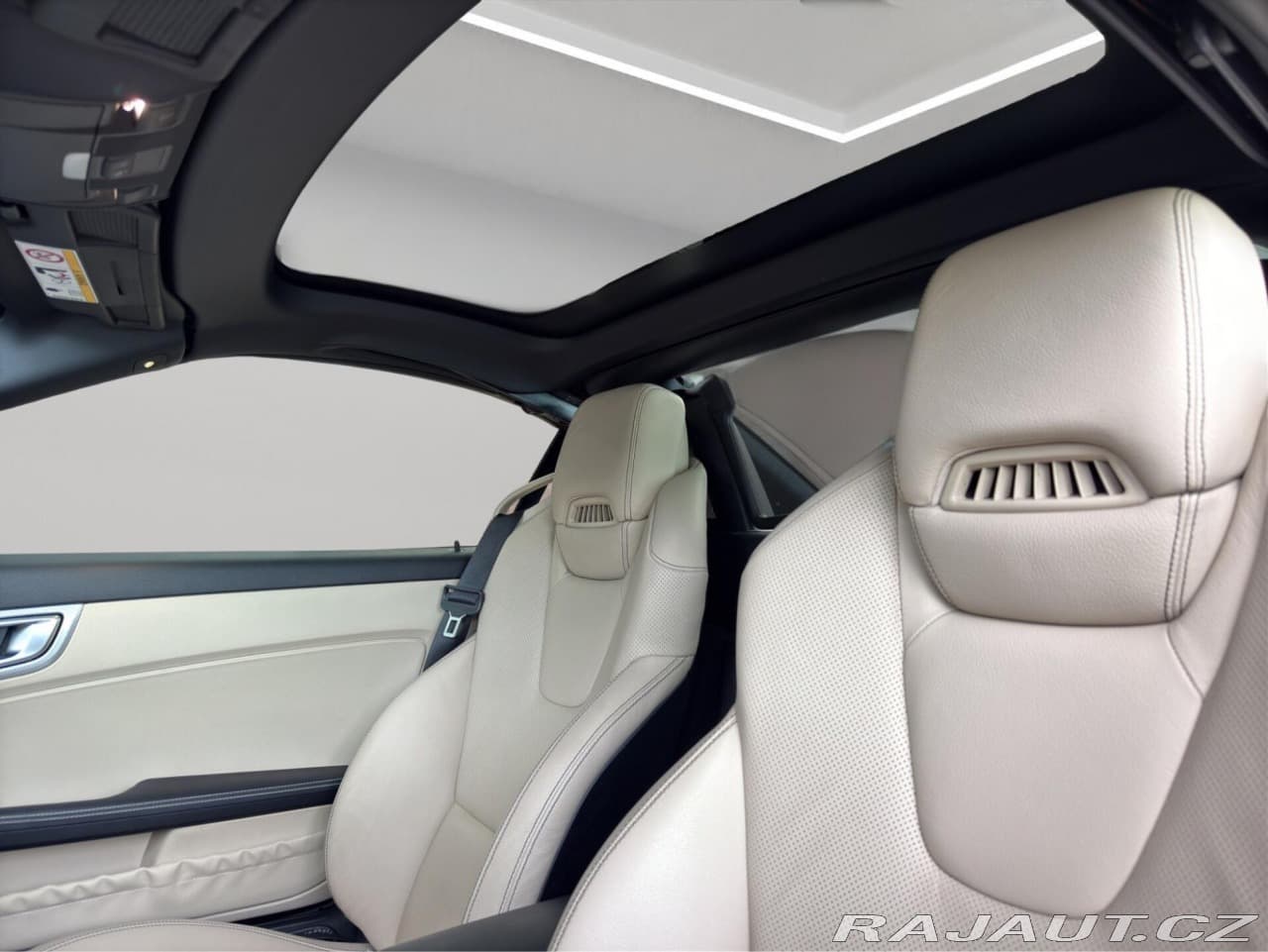 2017 Mercedes-Benz SLC - 18