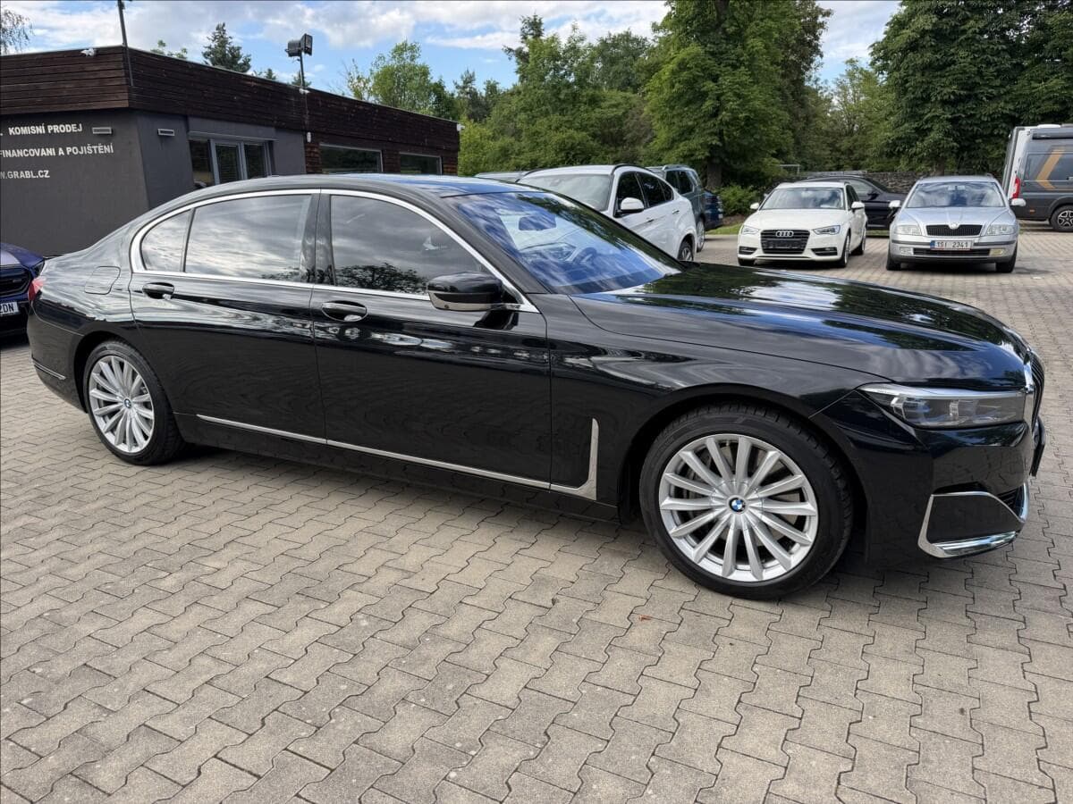 2019 BMW 7-SERIES - 4