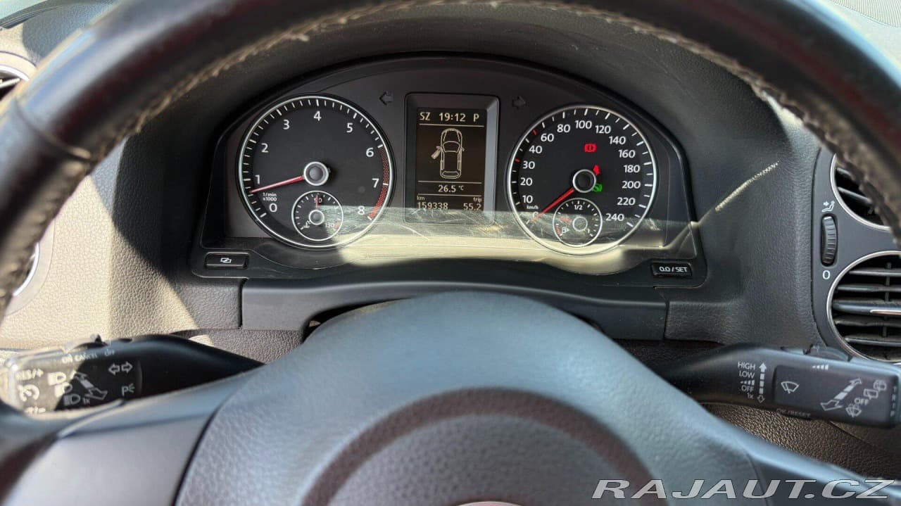2010 Volkswagen GOLF - 13