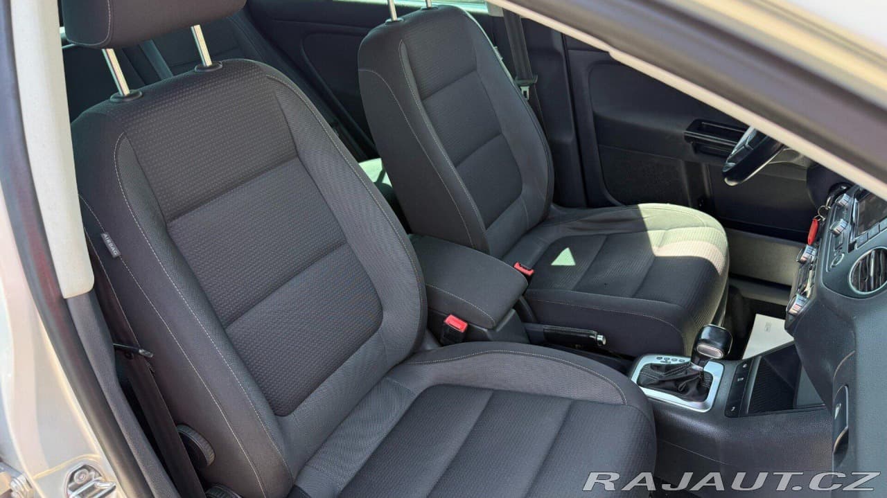 2010 Volkswagen GOLF - 16