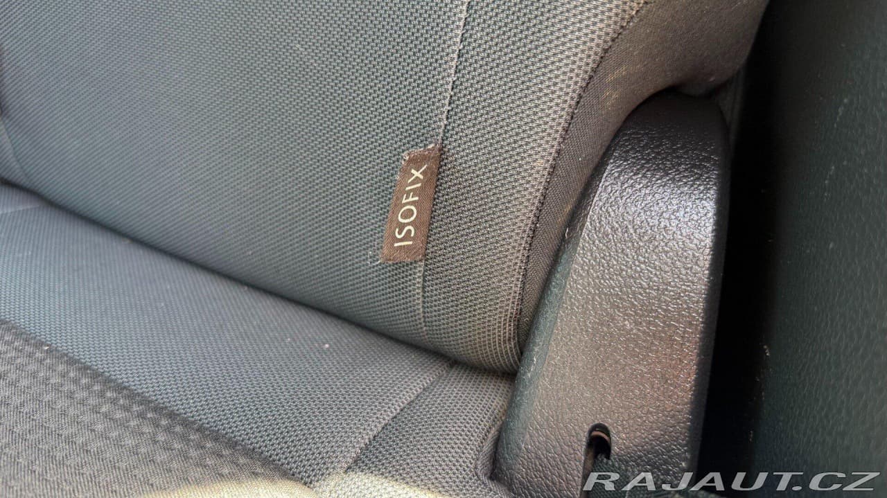 2010 Volkswagen GOLF - 19