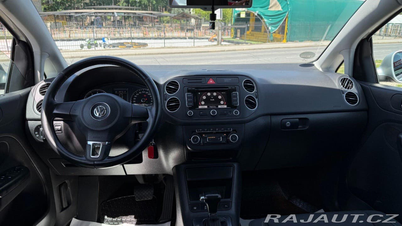 2010 Volkswagen GOLF - 20