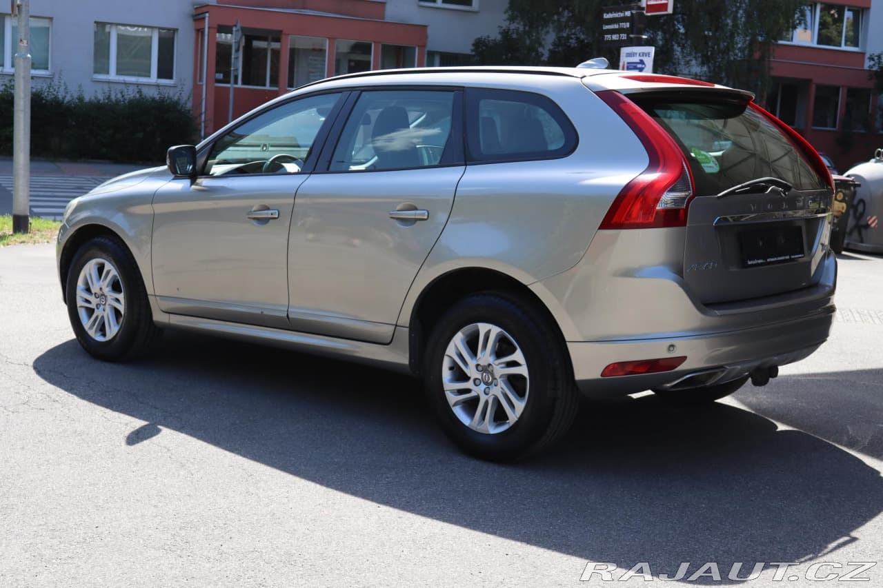 2015 Volvo XC60 - 37