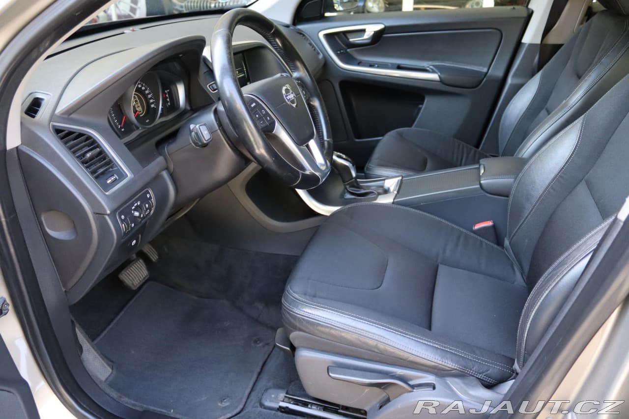 2015 Volvo XC60 - 58