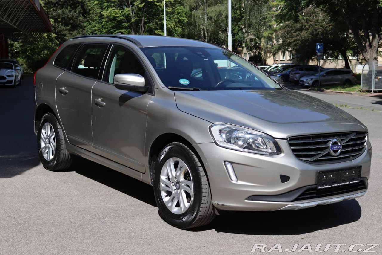 2015 Volvo XC60 - 16