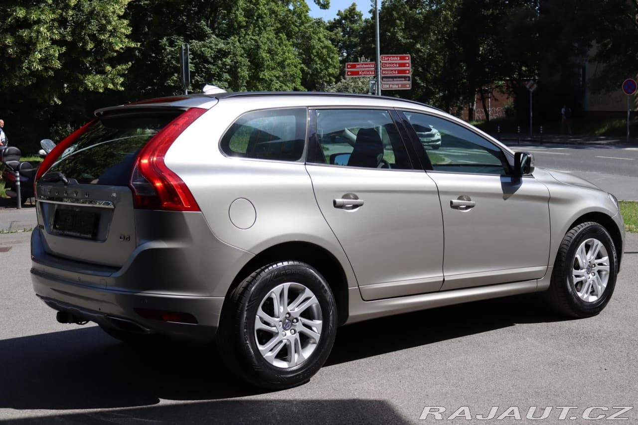 2015 Volvo XC60 - 25