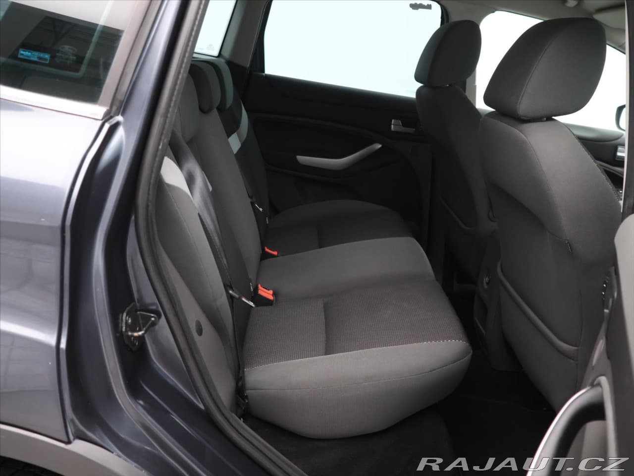 2010 Ford KUGA - 34