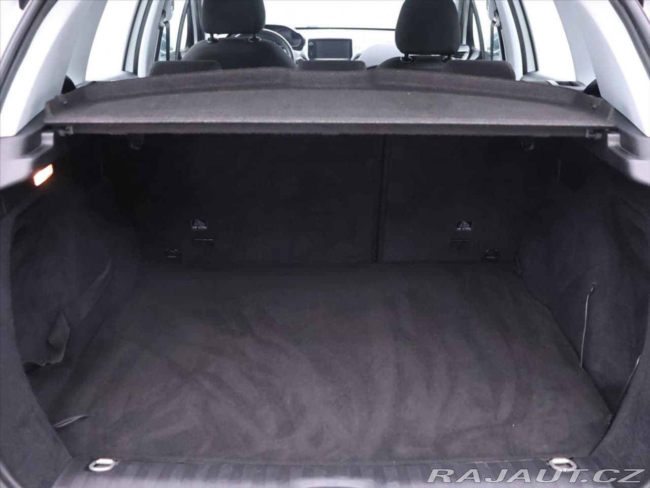 2015 Peugeot 2008 - 28