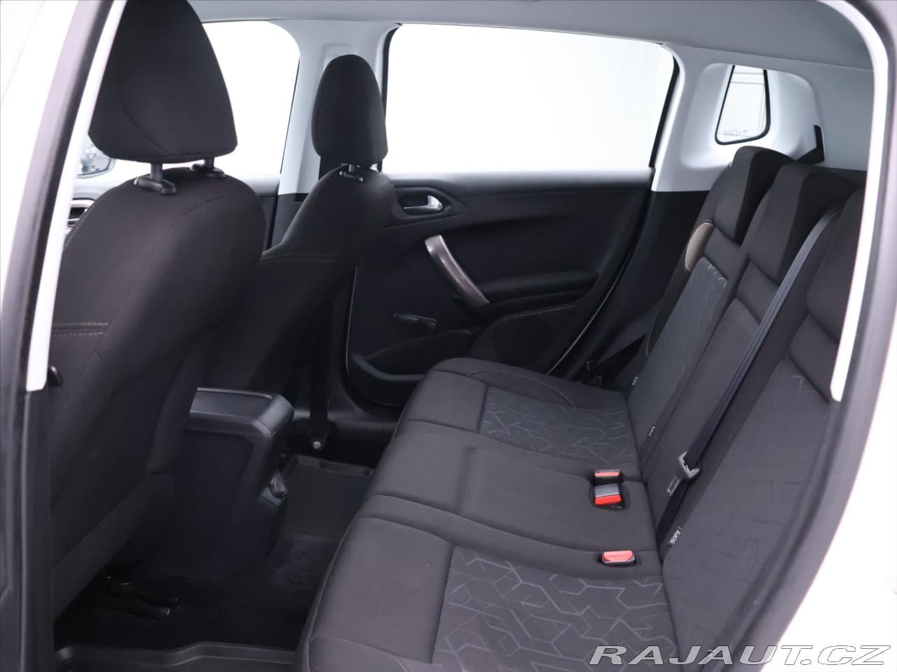 2015 Peugeot 2008 - 46