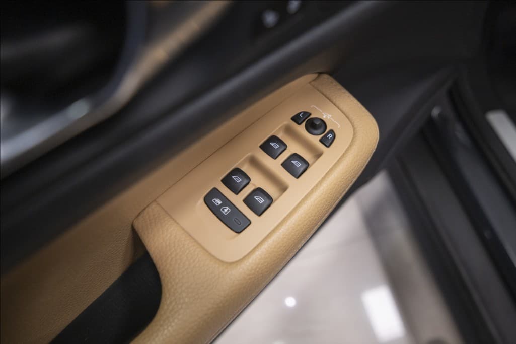 2019 Volvo V60 - 55