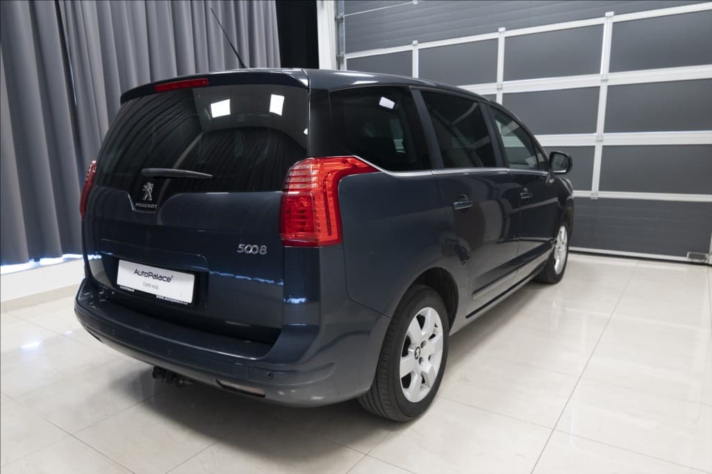 2014 Peugeot 5008 - 7