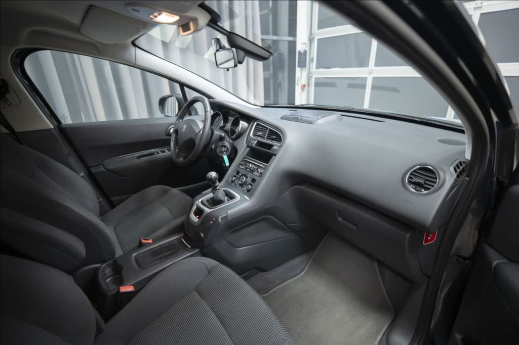2014 Peugeot 5008 - 15