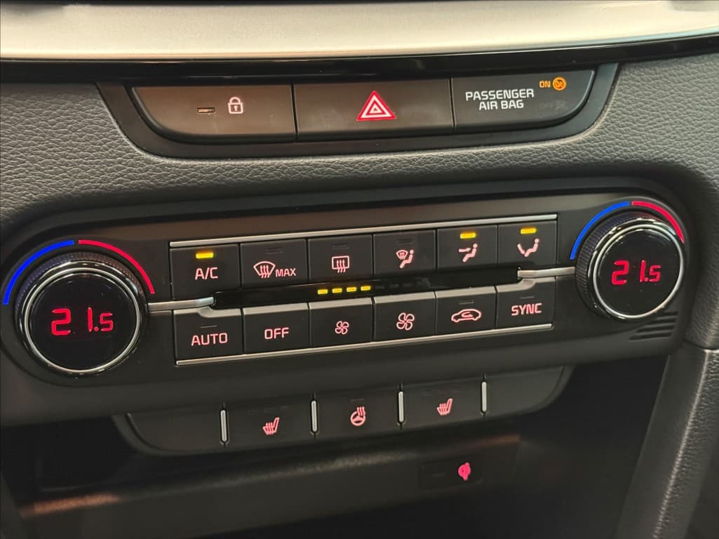 2023 Kia XCEED - 23
