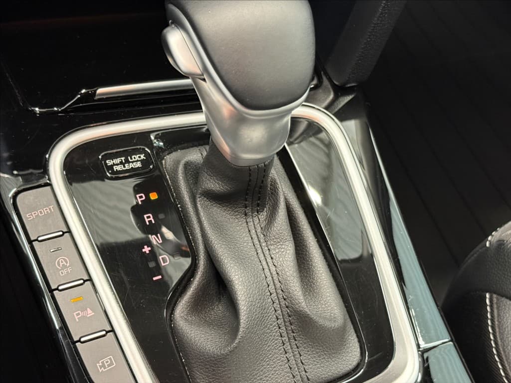 2023 Kia XCEED - 25