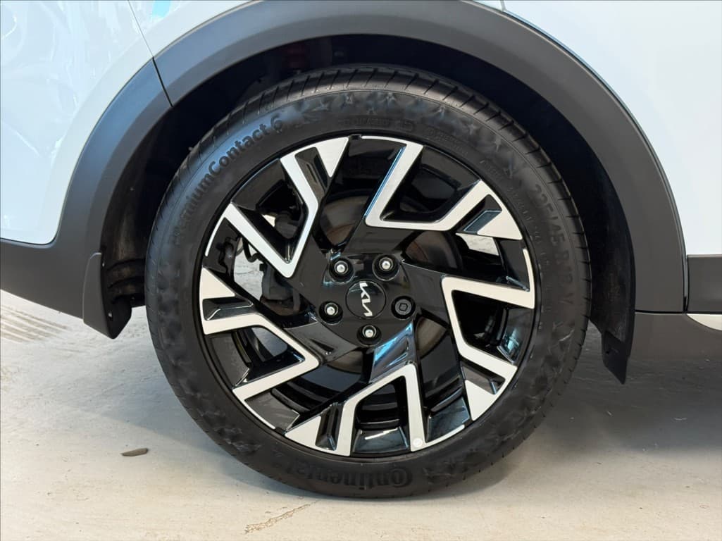 2023 Kia XCEED - 35