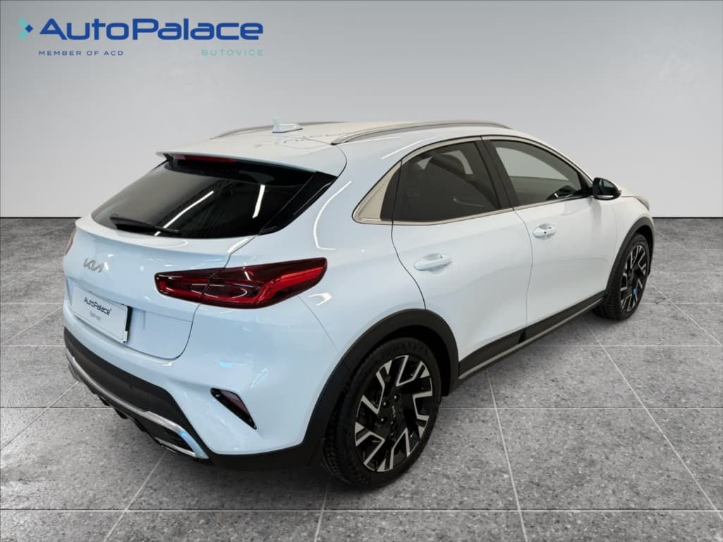 2023 Kia XCEED - 7