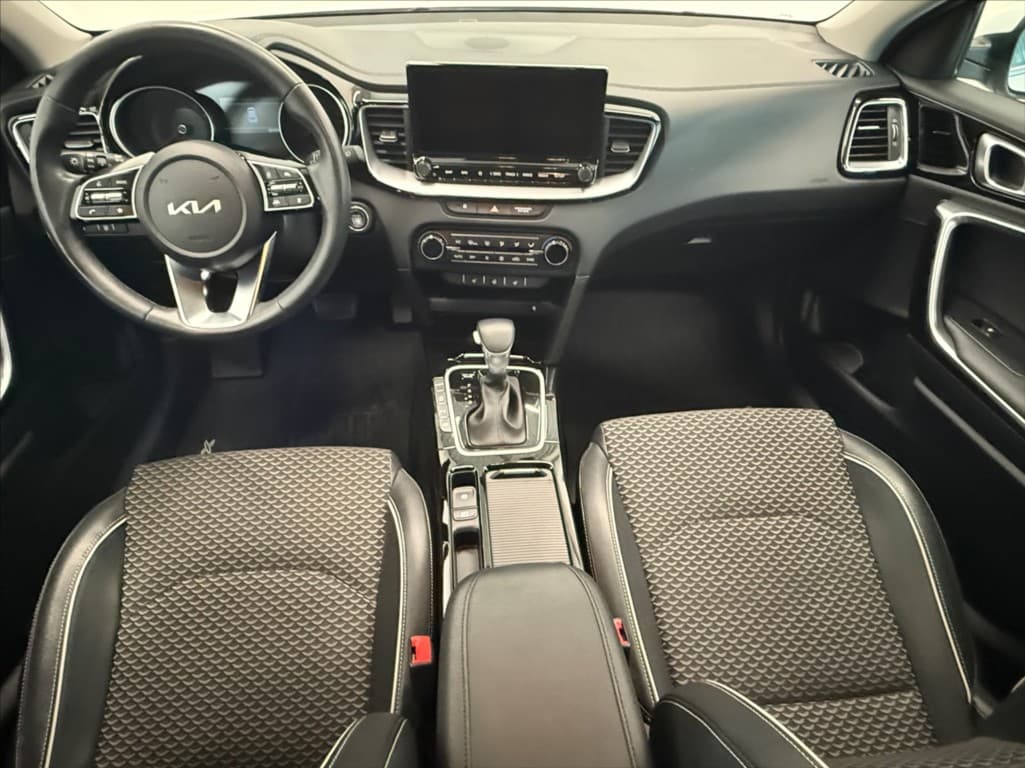 2023 Kia XCEED - 13
