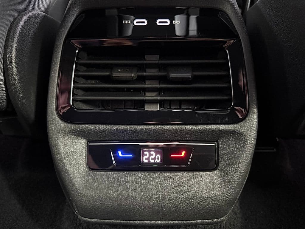 2022 Volkswagen ID.4 - 12
