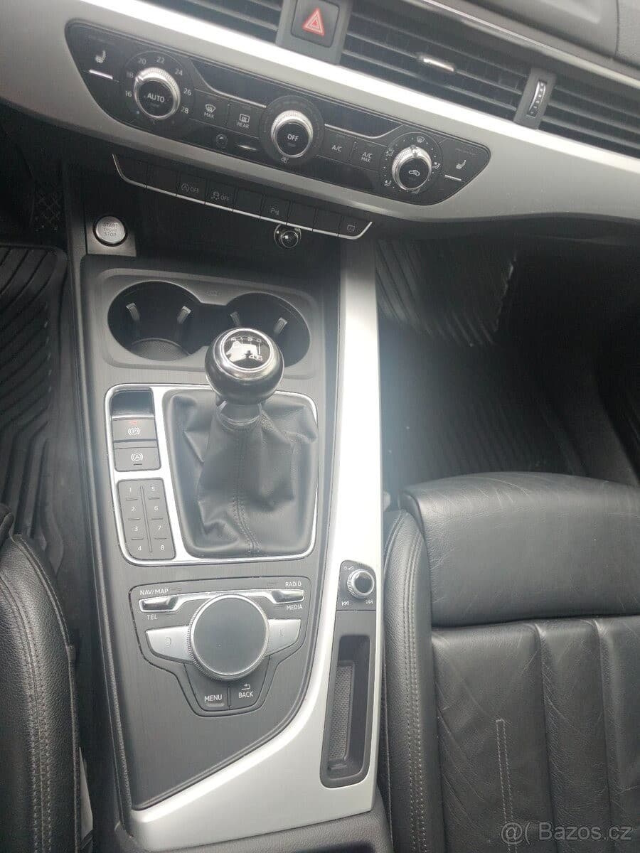 2017 Audi A4 - 28