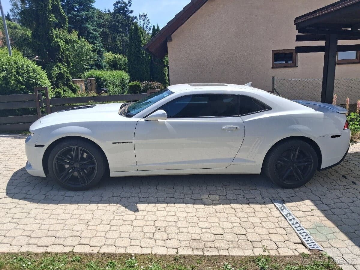 2015 Chevrolet CAMARO - 4