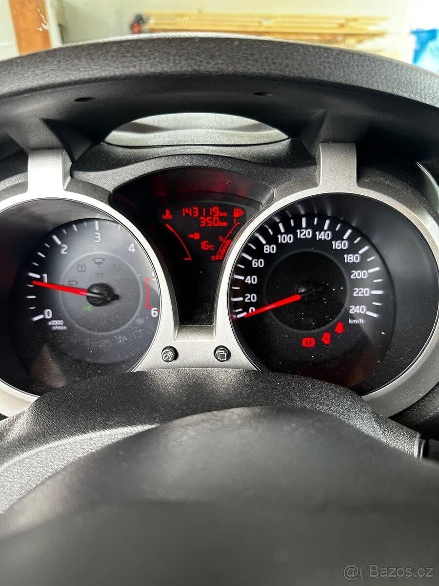 2015 Nissan JUKE - 29