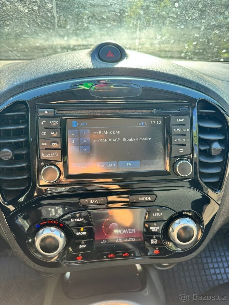 2015 Nissan JUKE - 11