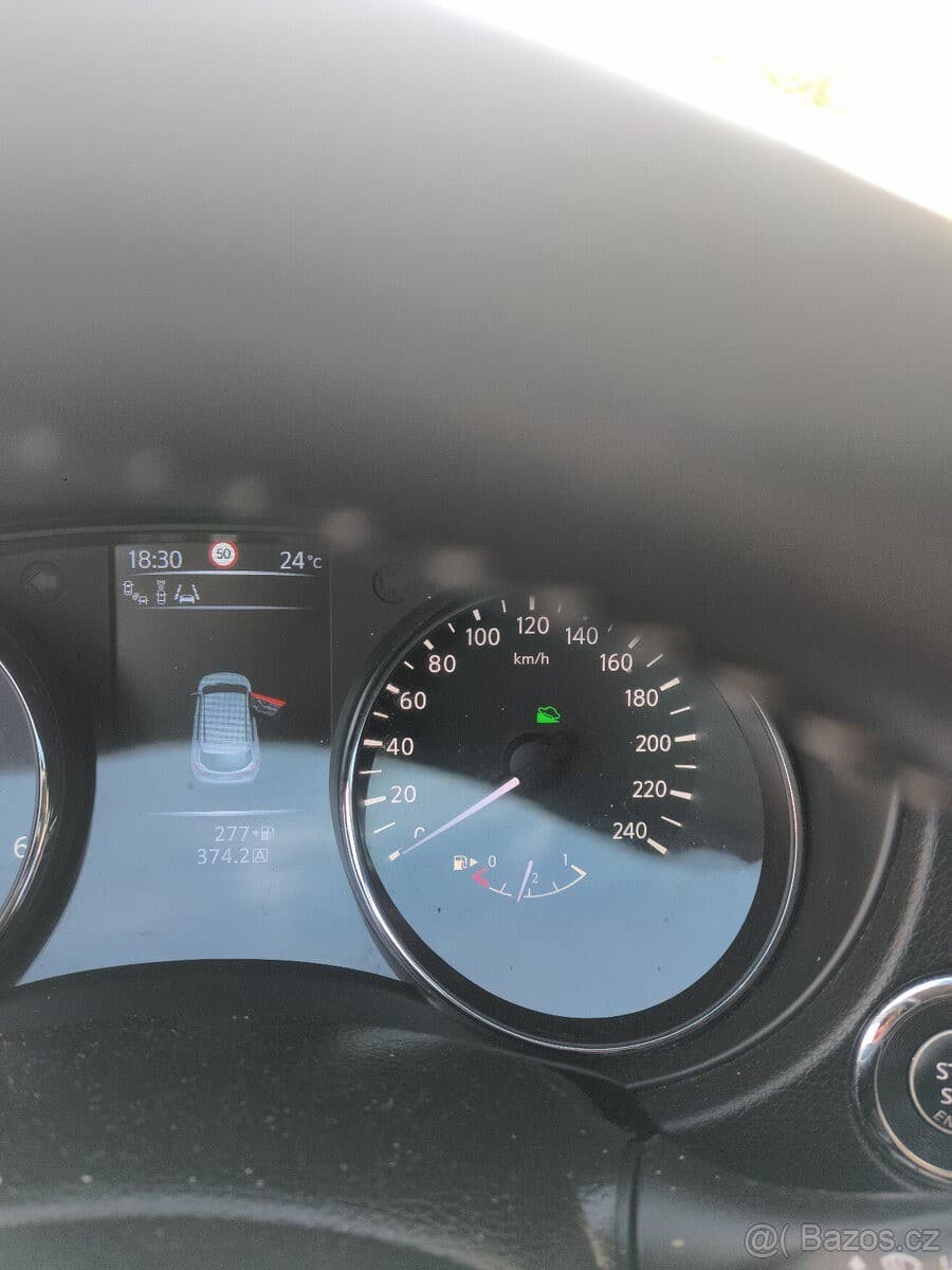 2016 Nissan QASHQAI - 31