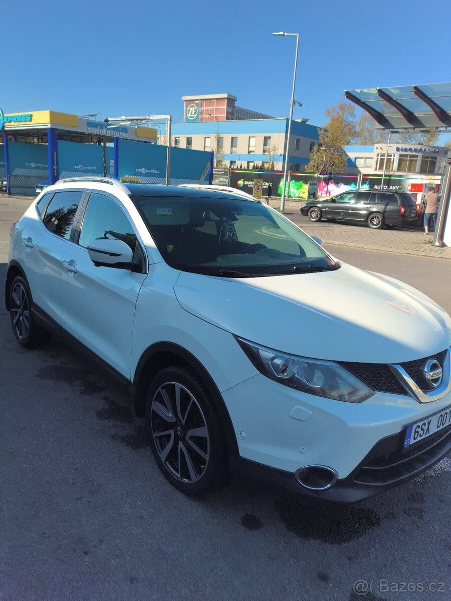 2016 Nissan QASHQAI - 17