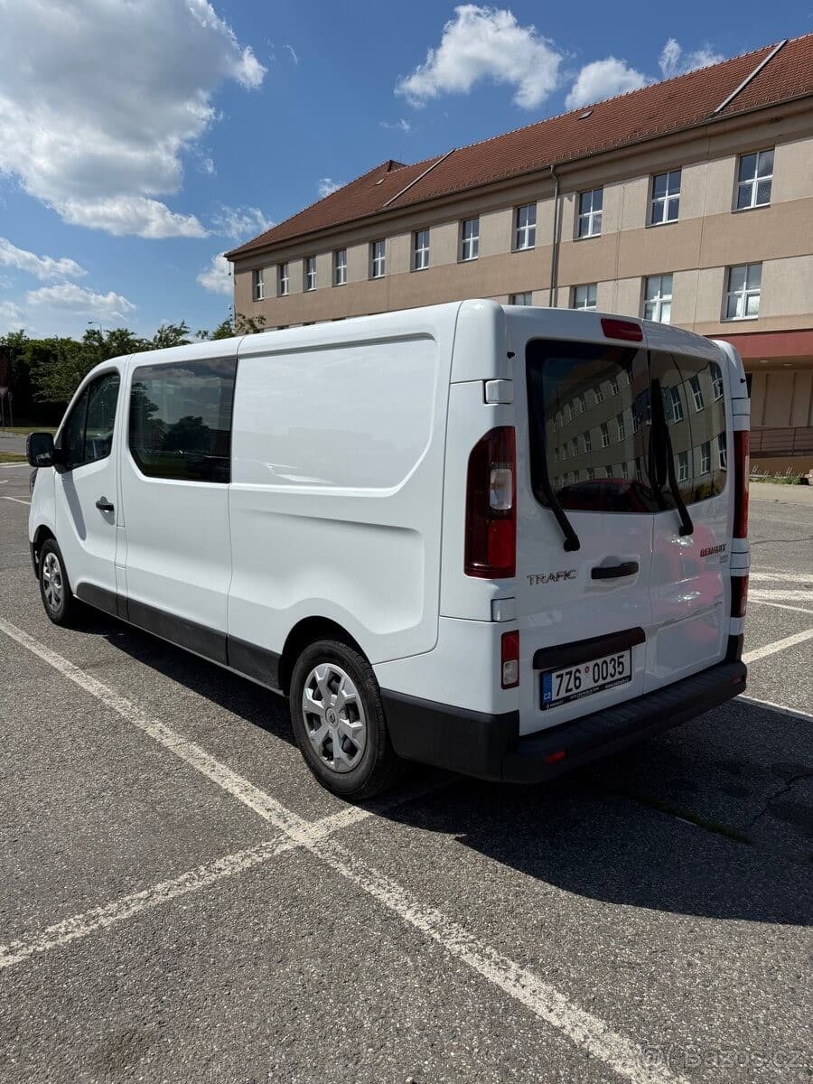 2024 Renault TRAFIC - 9