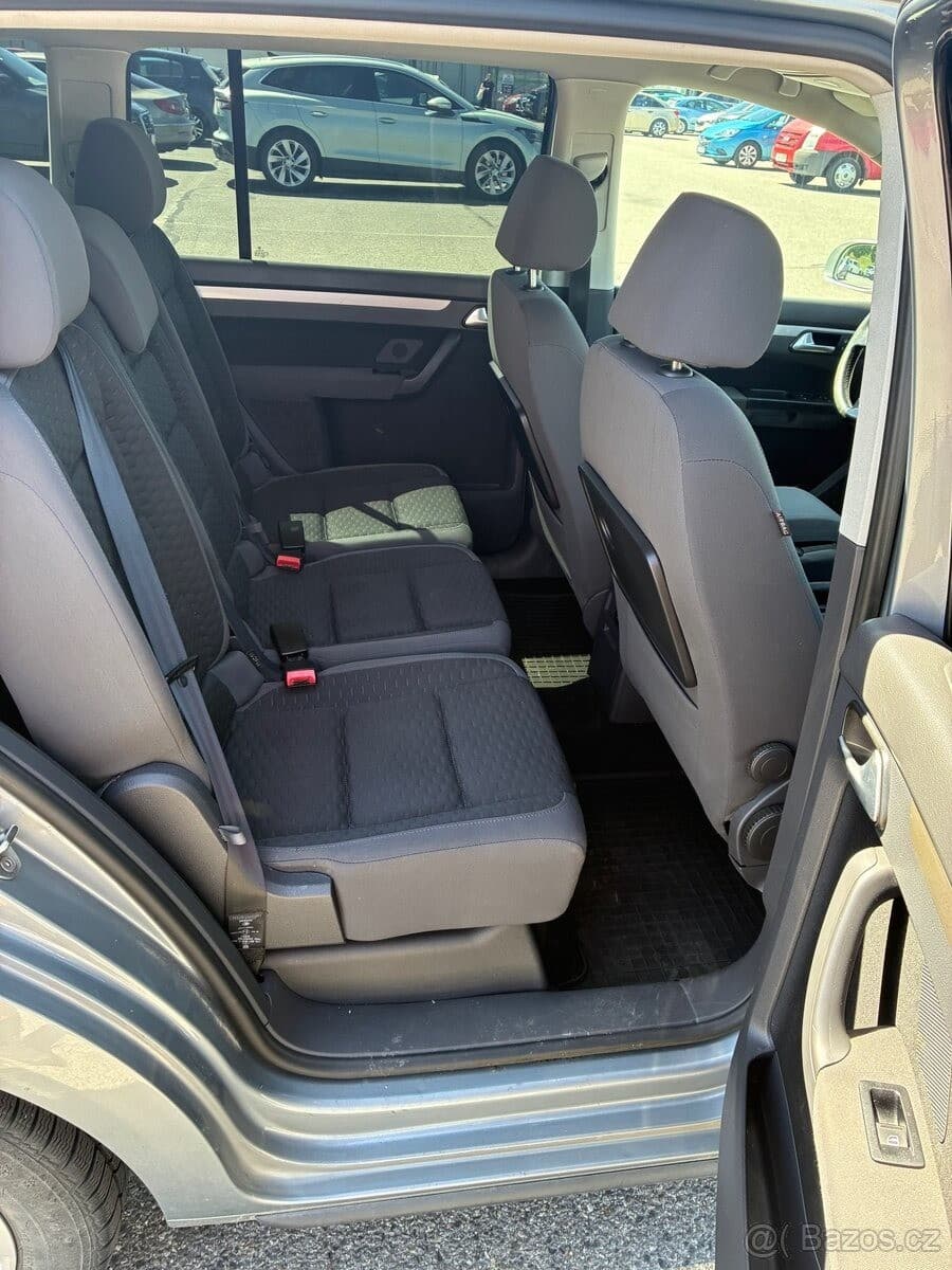 2010 Volkswagen TOURAN - 18