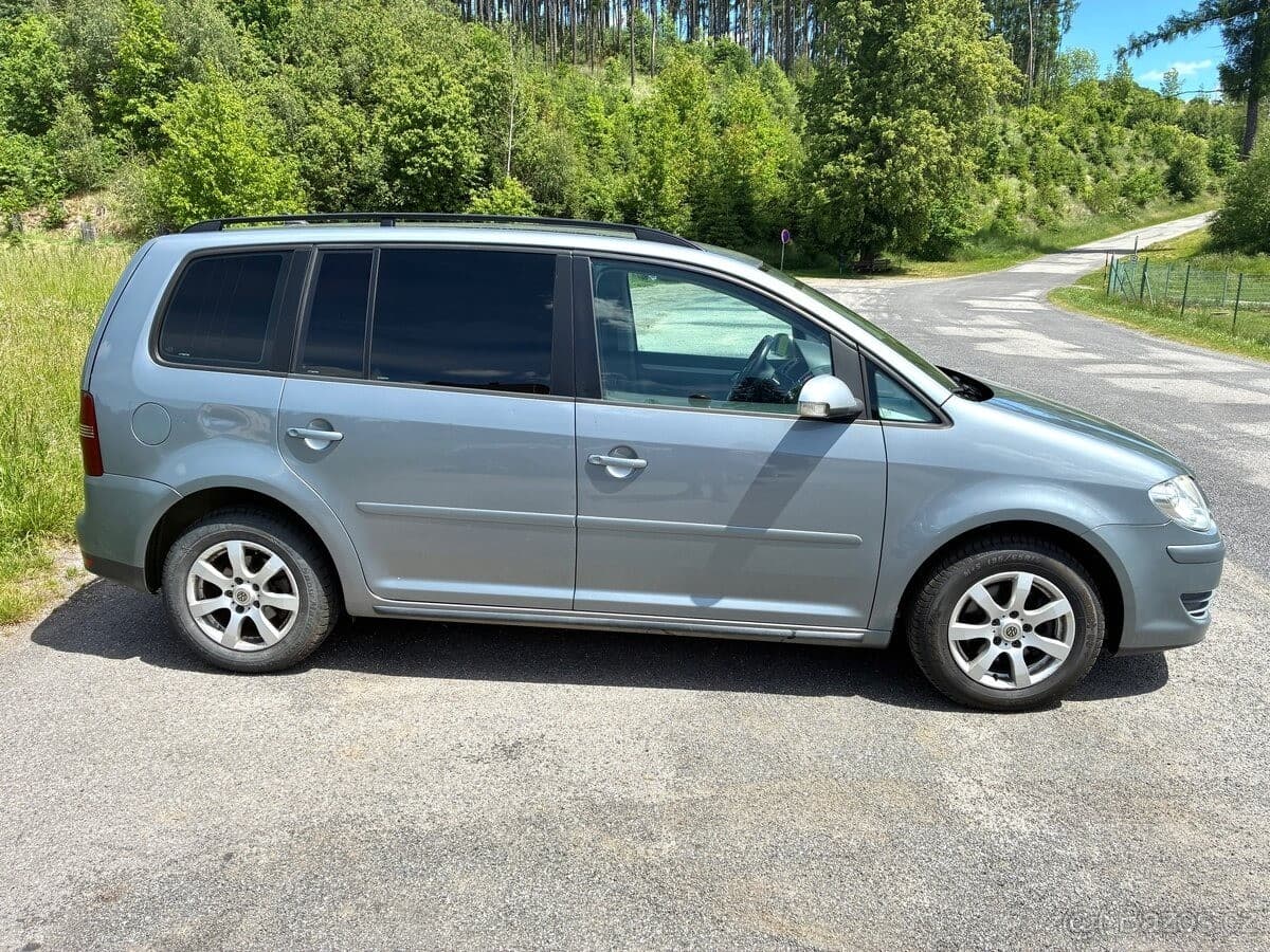 2010 Volkswagen TOURAN - 4