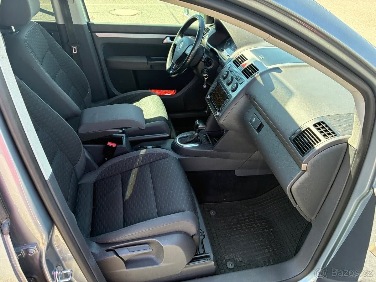 2010 Volkswagen TOURAN - 7