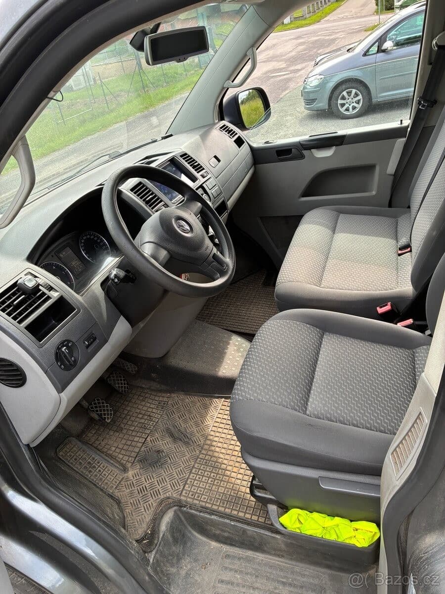 2010 Volkswagen TRANSPORTER - 9